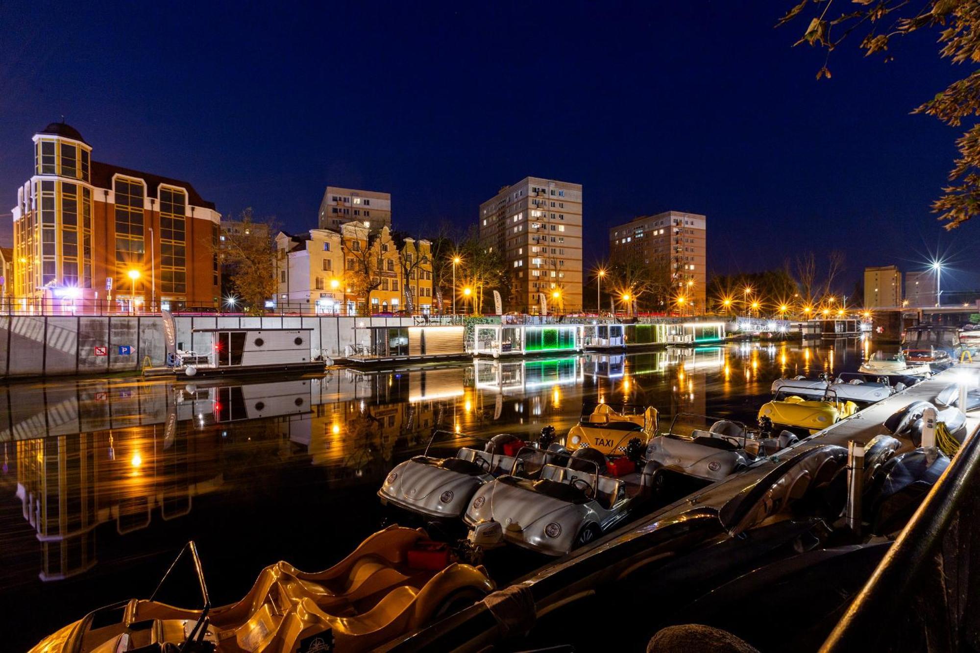 Domy Na Wodzie - La Mare Motlava Houseboats With Sauna By Downtown Apartments Gdansk Exterior foto