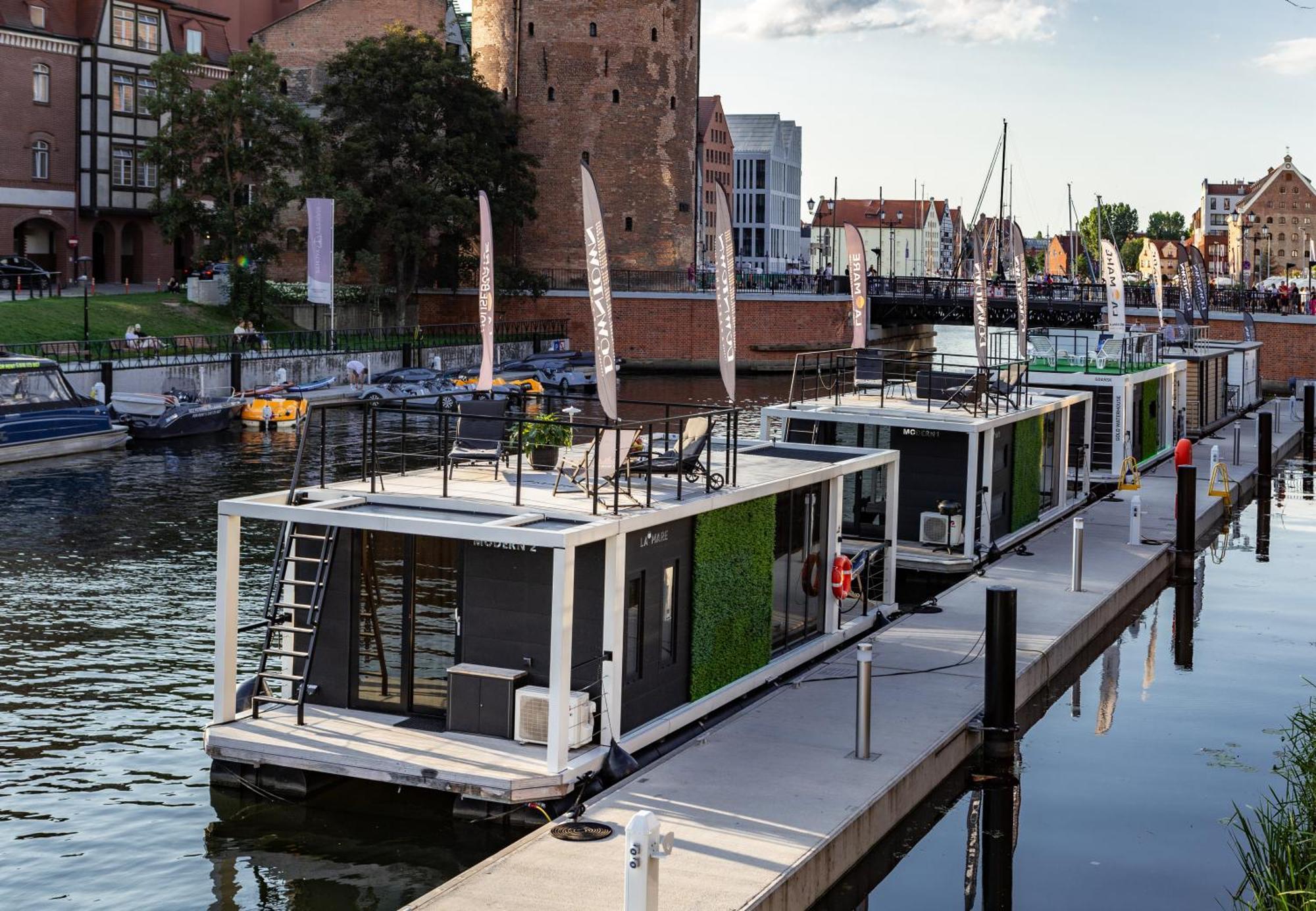 Domy Na Wodzie - La Mare Motlava Houseboats With Sauna By Downtown Apartments Gdansk Exterior foto